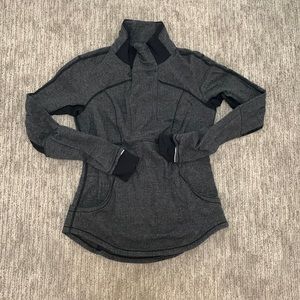 Lululemon Run Shirt (Dark Gray)